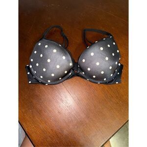 Victoria Secret very sexy push up bra size 32C
